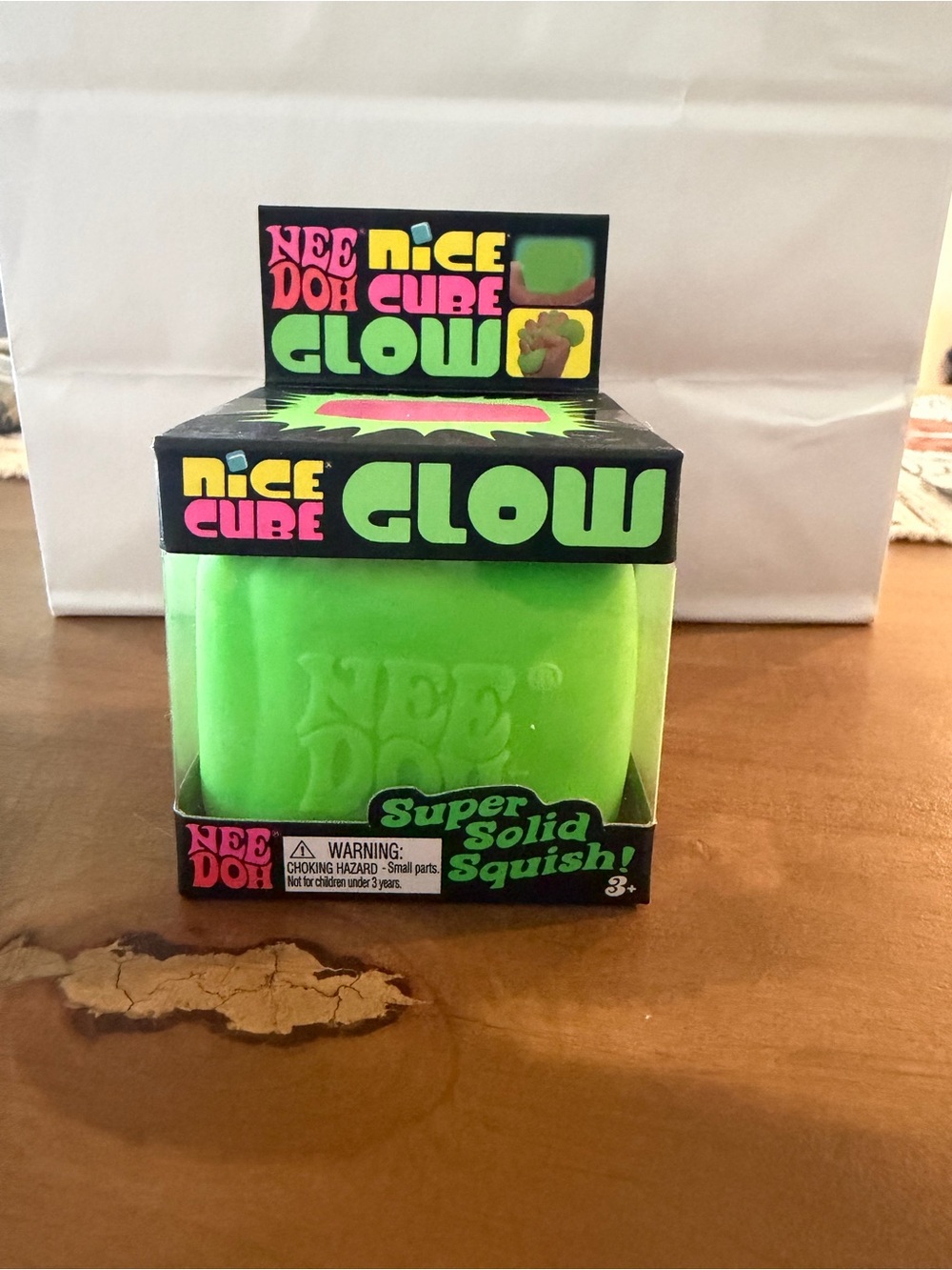 NeeDoh Nice Cube Glow Super Solid Squish - Glow Green